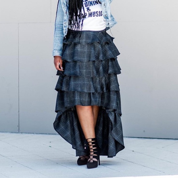 Dresses & Skirts - High Low Ruffle Skirt